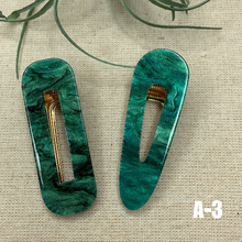 Load image into Gallery viewer, 2 Geometric Alligator Hair Barrettes Acrylic Resin Hair Clips