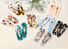 Load image into Gallery viewer, 2 Geometric Alligator Hair Barrettes Acrylic Resin Hair Clips
