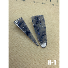 Load image into Gallery viewer, 2 PC- Triangle Resin Hair Barrettes Alligator Hair Clips
