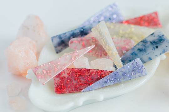 2 PC- Triangle Resin Hair Barrettes Alligator Hair Clips