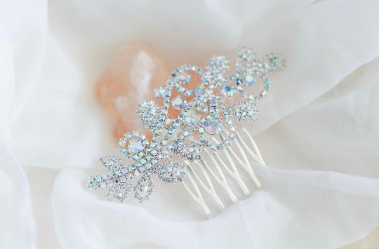 Rhinestone sprout vine with flowers and leaf Hair Comb